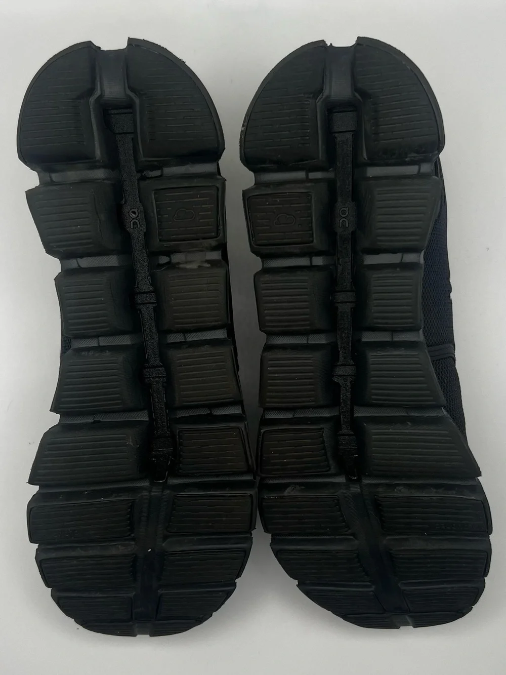 On Running Black Men’s Cloud Athletic Shoes